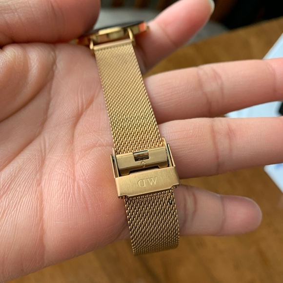 Daniel Wellington Petite Melrose Watch EUC - Picture 11 of 16